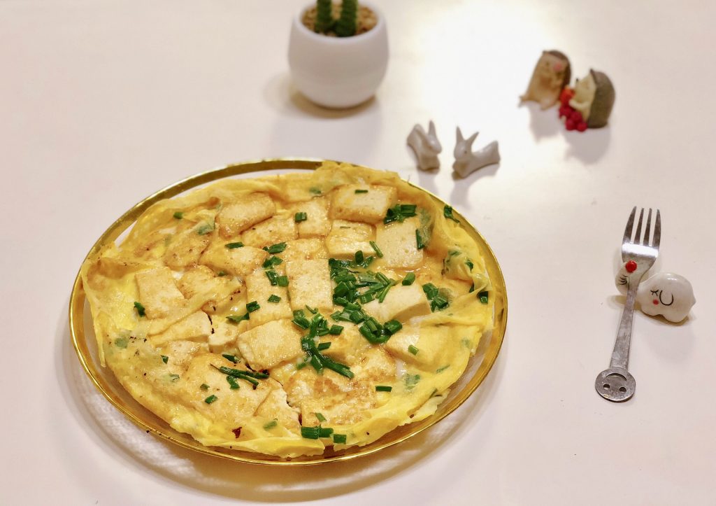 Fry Tofu with Egg